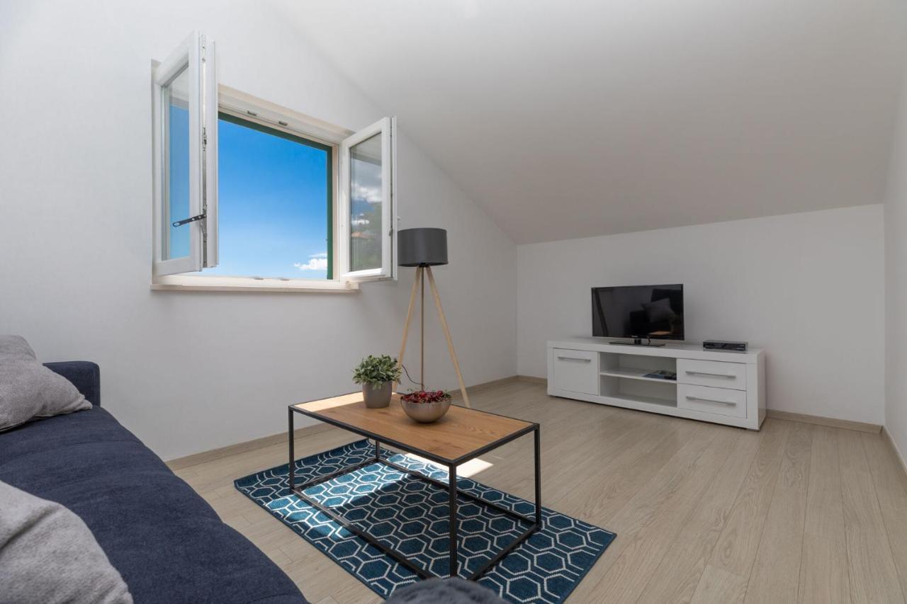 Apartments Empress Mimice Eksteriør bilde